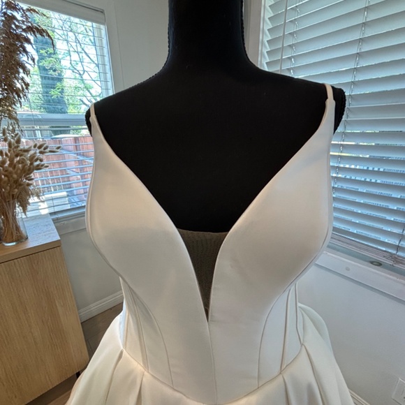 Elysee MIRREN 2024 - Picture 2 of 7